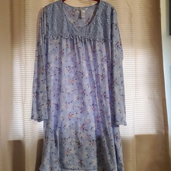 ADONNA SLEEPWEAR WOMAN GOWN - Picture 1 of 8